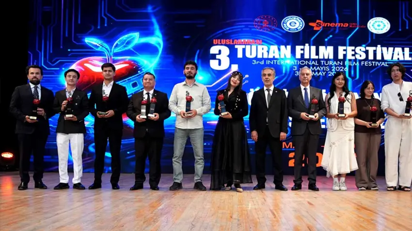 Turan Film Festivali’nde Türk Dünyası çıkartması: Sinema bizim ortak hazinemiz haberinin görseli