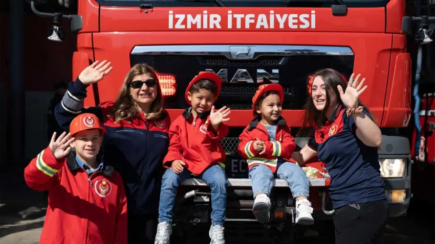 Alevlere koşan süper anneler haberinin görseli