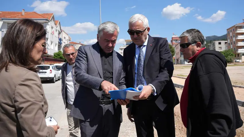 Başkan Türkmen sahada: Kemalpaşa’da çalışmalar tüm hızıyla sürüyor haberinin görseli