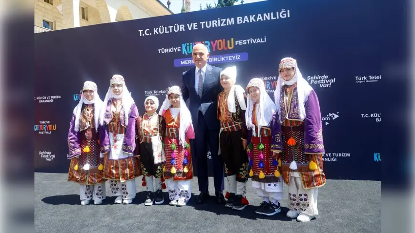 Kültür Yolu Festivalleri 26 şehre ulaştı: Mersin’de sanat şöleni başladı haberinin görseli