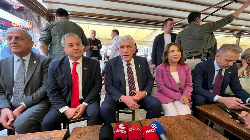 Müsavat Dervişoğlu, tarihi çarşı esnafını ziyaret etti haberinin görseli