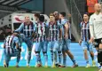 Trabzonspor Beşiktaş’ı İstanbul’da Muçi ile yıktı: Dev derbide Karadeniz fırtınası!