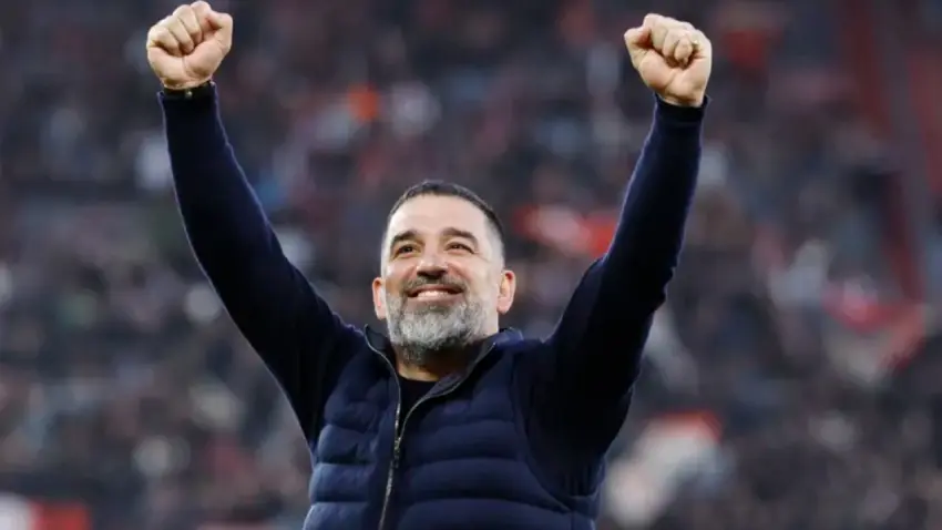 Arda Turan’dan Avrupa'da tarihi başarı: Shakhtar Donetsk Ukrayna’da şampiyonluğunu ilan etti haberinin görseli