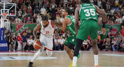 Karşıyaka son saniye basketiyle Süper Lig’de kaldı! 