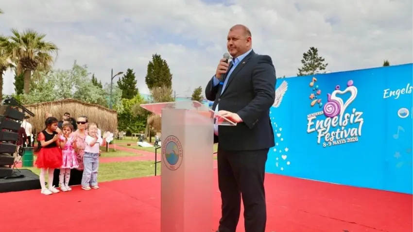 İlkay &Ccedil;i&ccedil;ek