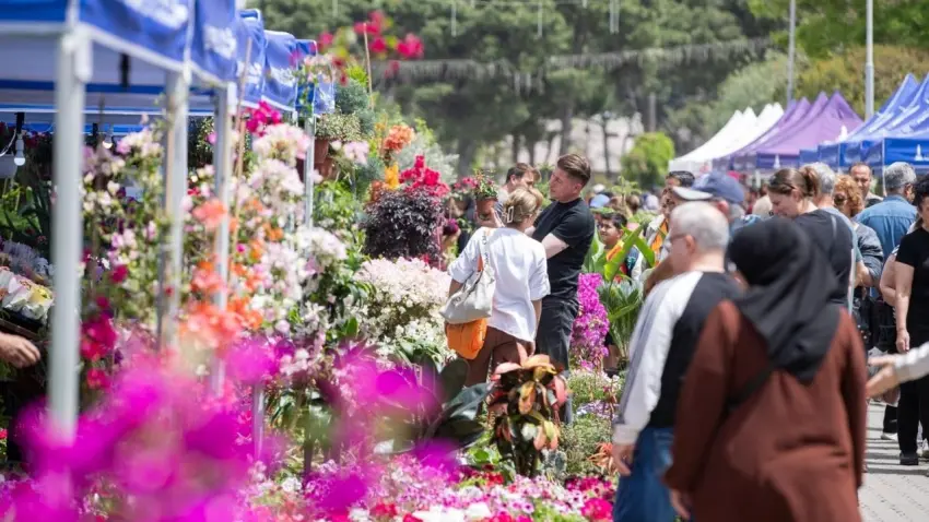 İzmir Balkon ve Bah&ccedil;e Bitkileri Festivali,