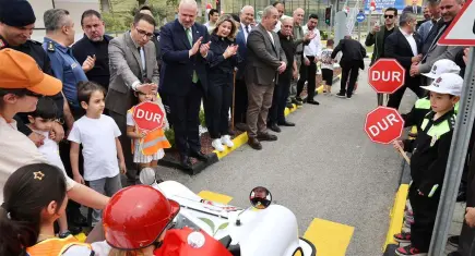 Menemen’de miniklere trafik eğitimi için özel parkur 