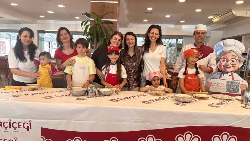 Minik şeflerden Anneler Günü’nde duygulandıran sürpriz haberinin görseli