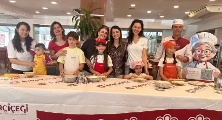 Minik şeflerden Anneler Günü’nde duygulandıran sürpriz