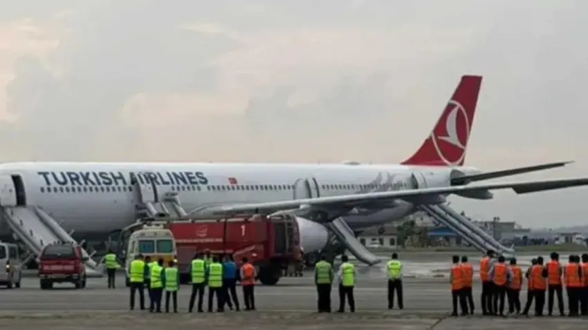 THY uçağında korku dolu anlar: Pistte dumanlar yükselince tahliye başladı! haberinin görseli