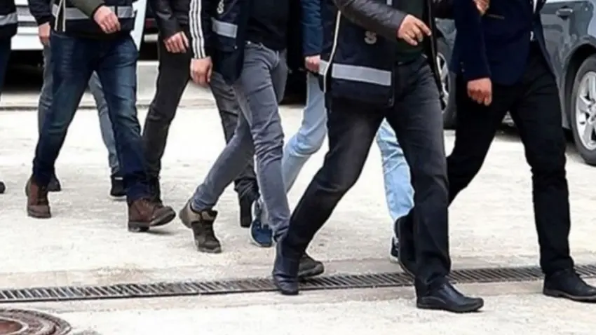 Buca’da uyuşturucu operasyonu: 6 gözaltı haberinin görseli