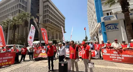 Emekliler bayram ikramiyeleri karşısında bir kez daha haykırdı: Evlerimize hapsedilmeyeceğiz!