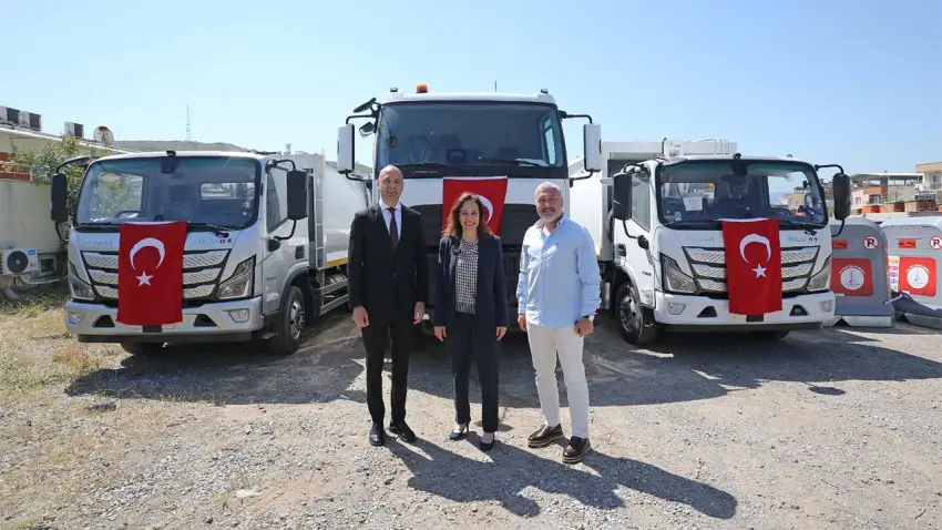 Karşıyaka’nın temizlik filosuna üç yeni araç