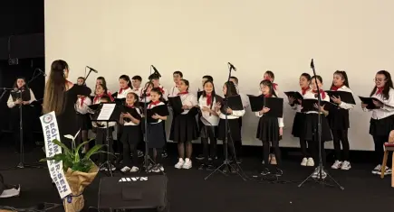 Kemalpaşa’da çocuk korosundan yıl sonu konseri