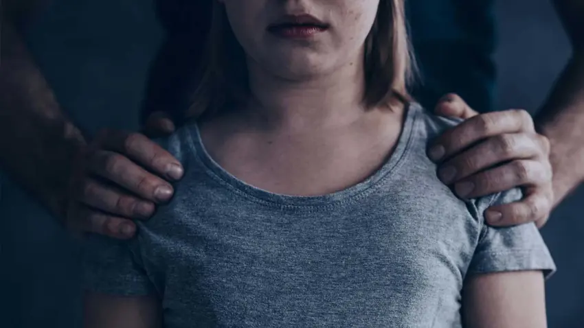 Vatandaşlardan imza kampanyası: Çocuk istismarına hemen dur de  haberinin görseli