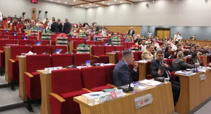 Büyükşehir Meclisi toplanamadı: Muhalefet salona girmedi