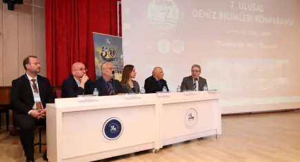 DEÜ’de ‘Türkiye’nin Mavi Vizyonu’ masaya yatırıldı