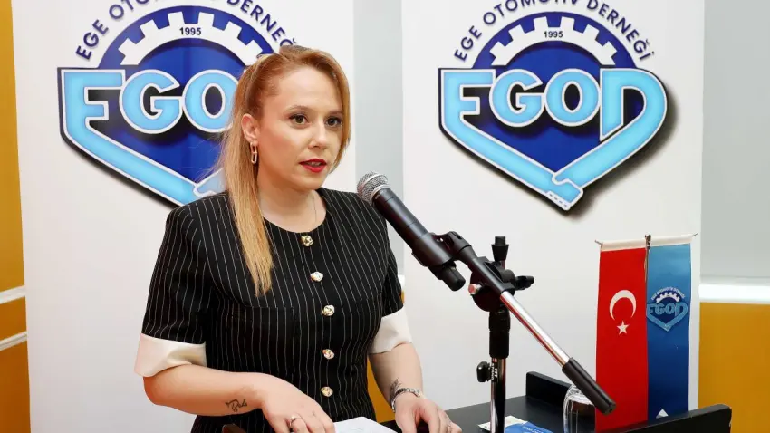 EGOD’da İlk Kadın Başkan: Mehmet Torun bayrağı Deniz Erkan’a devretti haberinin görseli