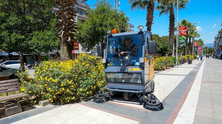 Gaziemir Belediyesi’nden temizlik seferberliği