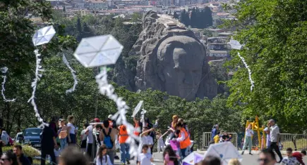Kadifekale’de gökyüzü uçurtmalarla renklendi