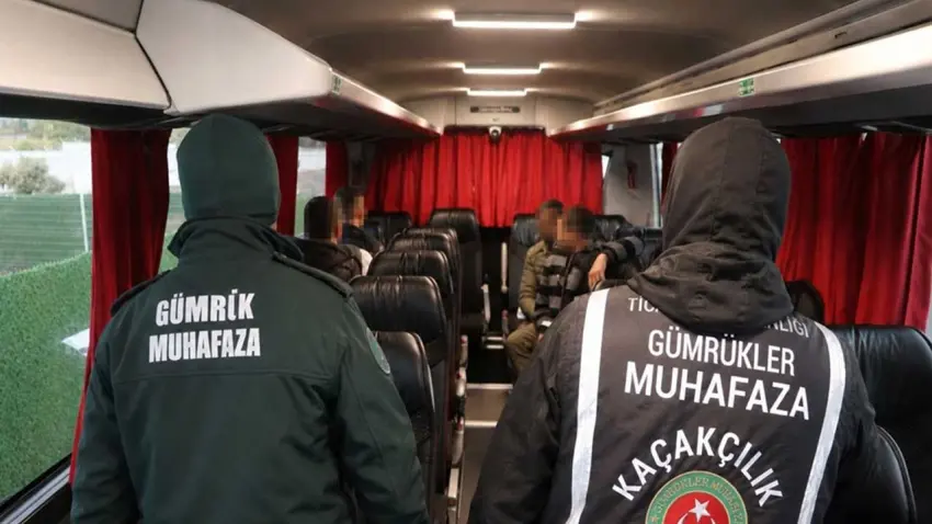 Yanlış otobüse bindiler: Avrupa hayali Edirne'de bitti haberinin görseli