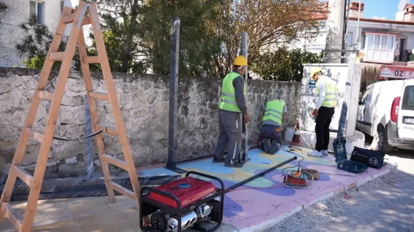 Çeşme’de yaya güvenliği ve trafik düzeni güçlendiriliyor haberinin görseli
