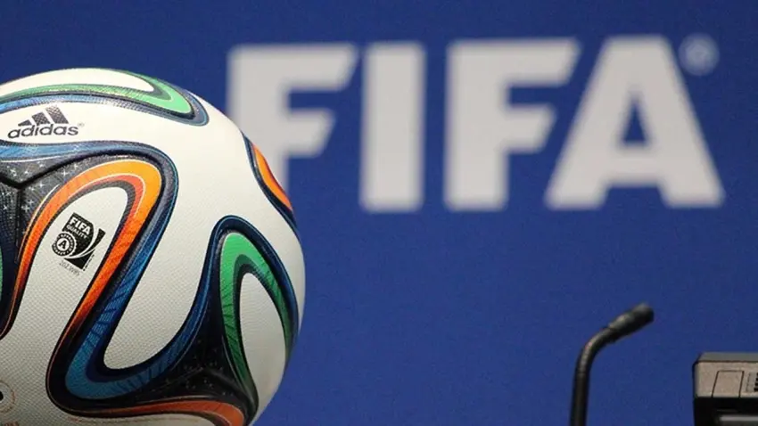 FIFA'dan Türk kulüplerine transfer yasağı: 3 kulübe ağır yaptırım haberinin görseli