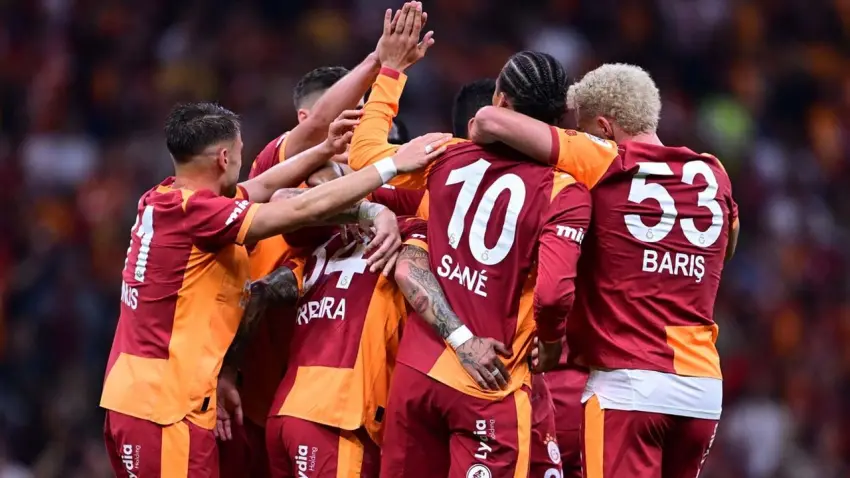 Galatasaray Şampiyonlar Ligi’nde ‘en az çeyrek final’ dedi: Bomba oyuncuları transfer listesine ekledi haberinin görseli