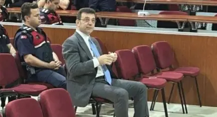 İBB’ye yönelik ‘Yolsuzluk’ davasında gerginlik: Burası sizin miting alanınız değil