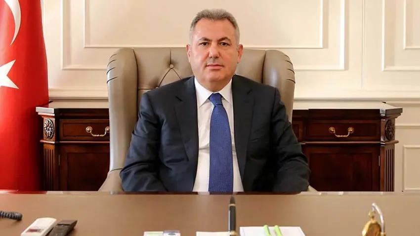 İzmir Valisi Elban'dan "19 Mayıs" daveti haberinin görseli