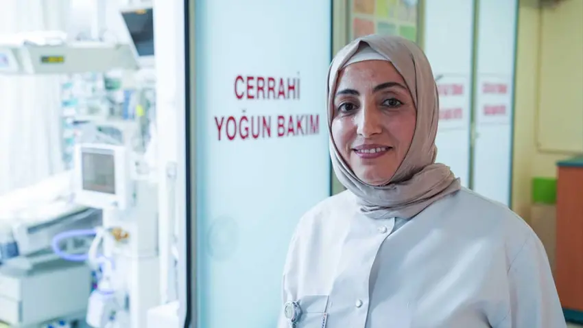 Reyhan hemşire 26 yıldır çocuklara özveriyle hizmet veriyor haberinin görseli