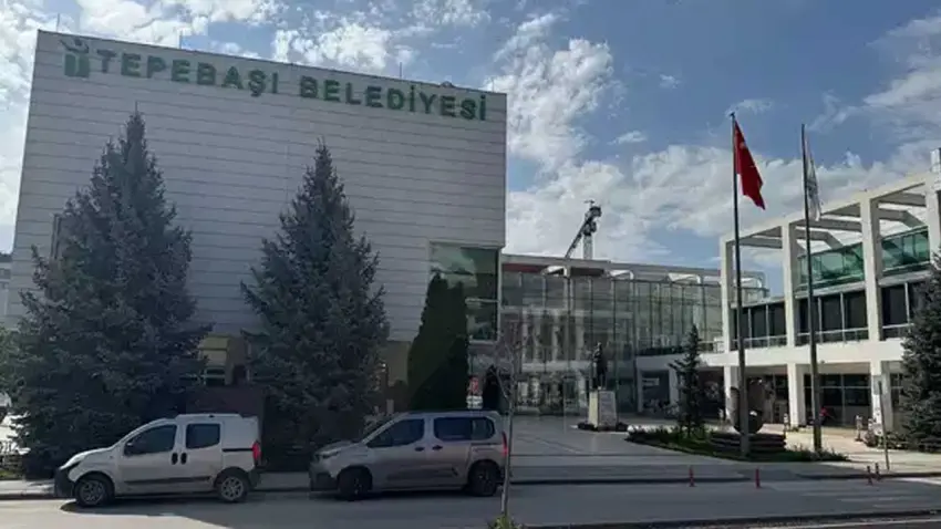 Tepebaşı Belediyesi’ne yolsuzluk operasyonu: 20 gözaltı haberinin görseli