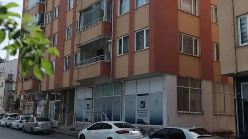 Üniversiteli genç kadın balkondan düştü: Öğretim görevlisine 6 ağır suçlama haberinin görseli