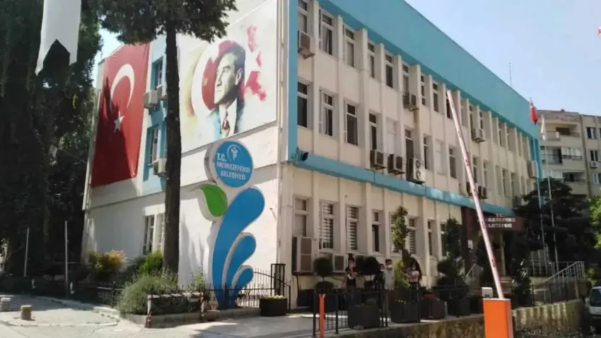 Denizli Merkezefendi Belediyesi’nde operasyon: 5 kişi gözaltına alındı haberinin görseli