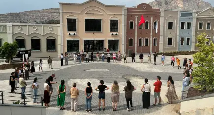 İzmir’de yerel demokrasi ve kent planlaması masaya yatırılacak