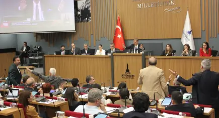 Meclis’te AK Partili güçlü isim tartışması: Telefon geldi süreç durdu