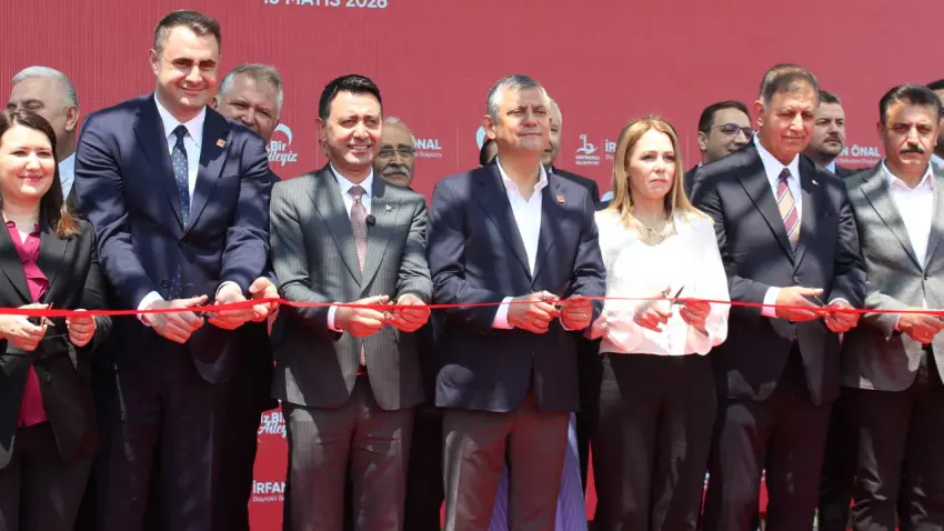 Özel, Sarnıç’ta ilk cuma namazını kıldı