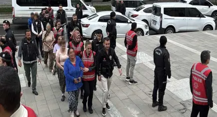 Zehir tacirlerine havadan darbe:Binlerce hap ele geçirildi!