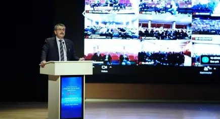 Eğitim Kurumları Yönetici Yetiştirme Programı için ilk ders Bakan Tekin’den