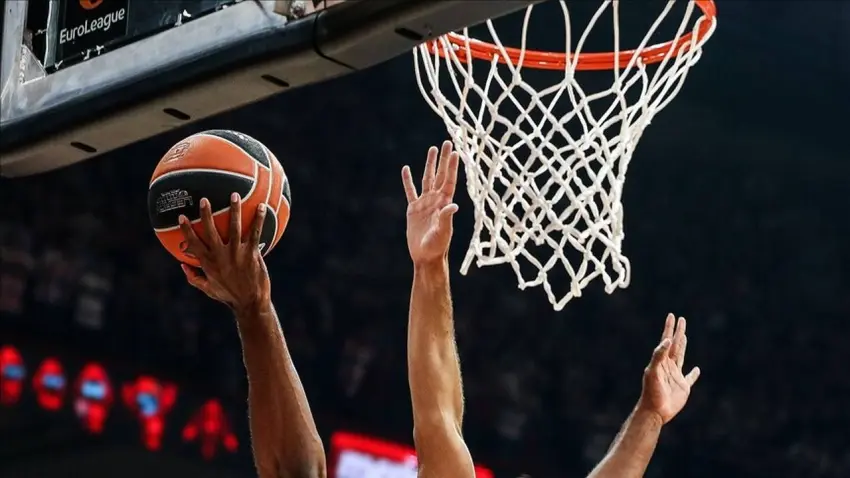 EuroLeague dörtlü final hakemleri belli oldu: Gözler Atina’ya çevrildi haberinin görseli