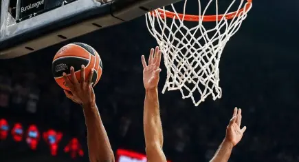EuroLeague dörtlü final hakemleri belli oldu: Gözler Atina’ya çevrildi