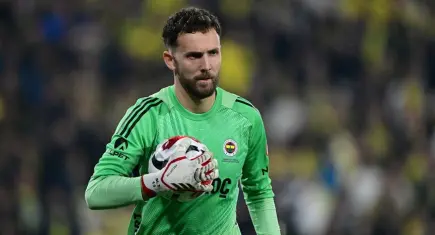 Fenerbahçe’de Tarık Çetin’le devam kararı: 3 yıllık imza