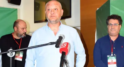 Karşıyaka’da kongre ve ceza gündemi: Başkan Cicibaş’tan borç bağışı çağrısı