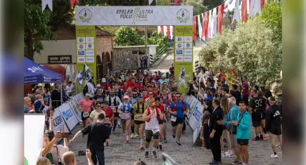 Efeler Yolu Ultra Trail’de doğa ve tarih dolu koşunun madalyaları sahiplerini buldu