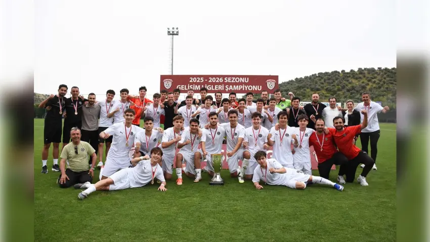 Manisa FK U19 Türkiye Şampiyonu haberinin görseli