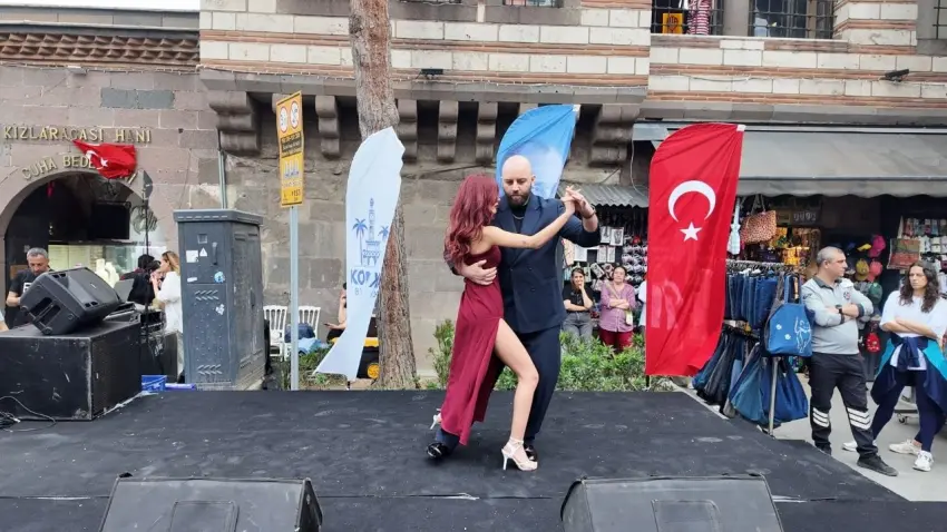 Tango
