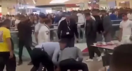 Ankara’da AVM’de bıçaklı kavga: 2 yaralı