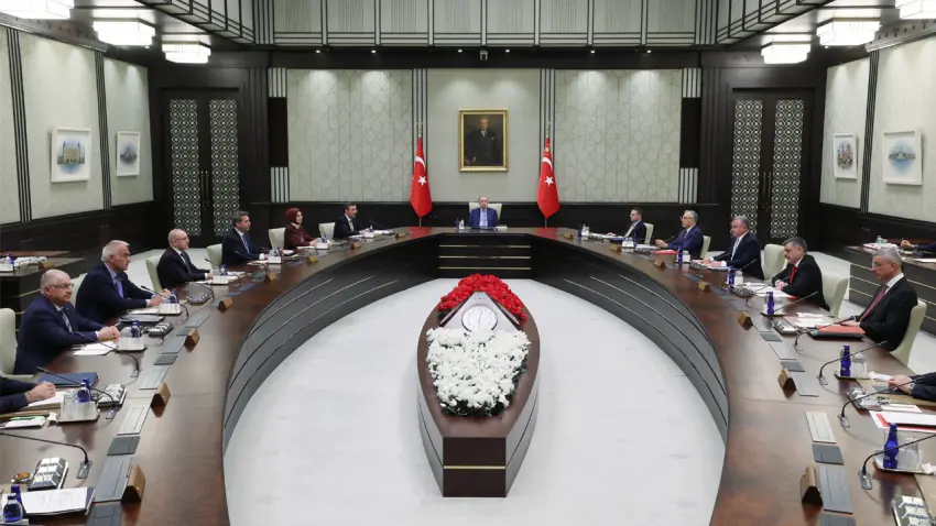 Cumhurbaşkanlığı Kabinesi, Cumhurbaşkanı Erdoğan başkanlığında toplandı haberinin görseli