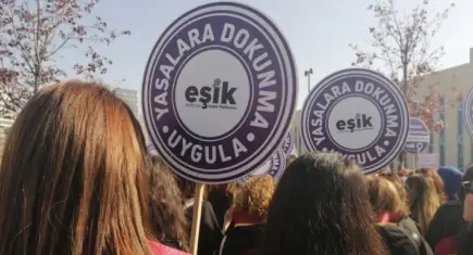 EŞİK’ten şeriat ve kadın karşıtı söylemlere tepki
