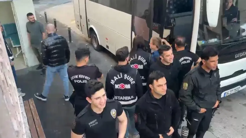 İBB soruşturmasında 11 kişi tutuklandı haberinin görseli